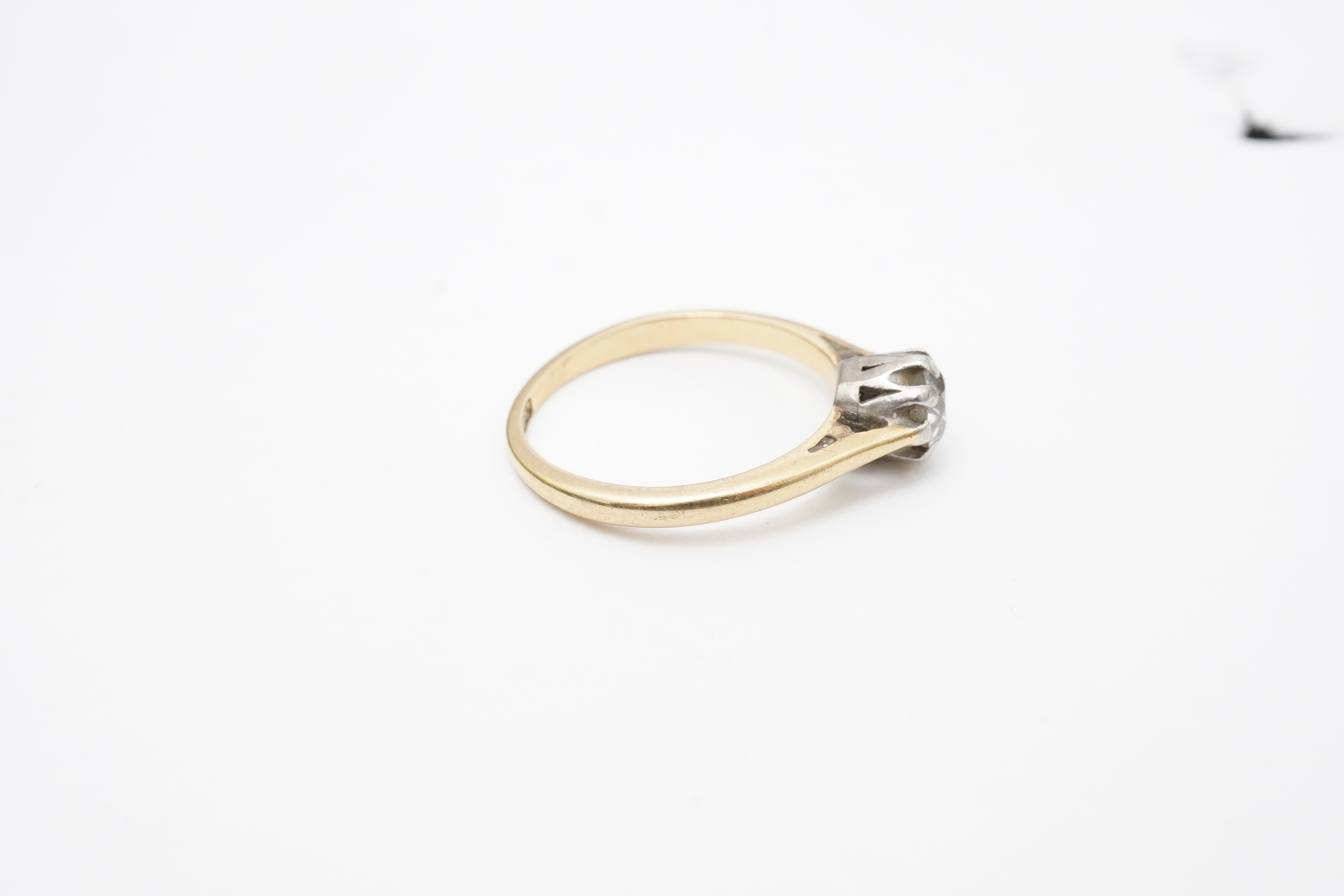 A diamond solitaire ring, early 20th century